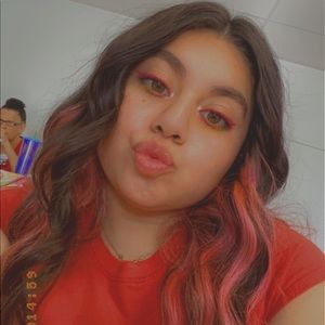 Meet your Posher, Melany